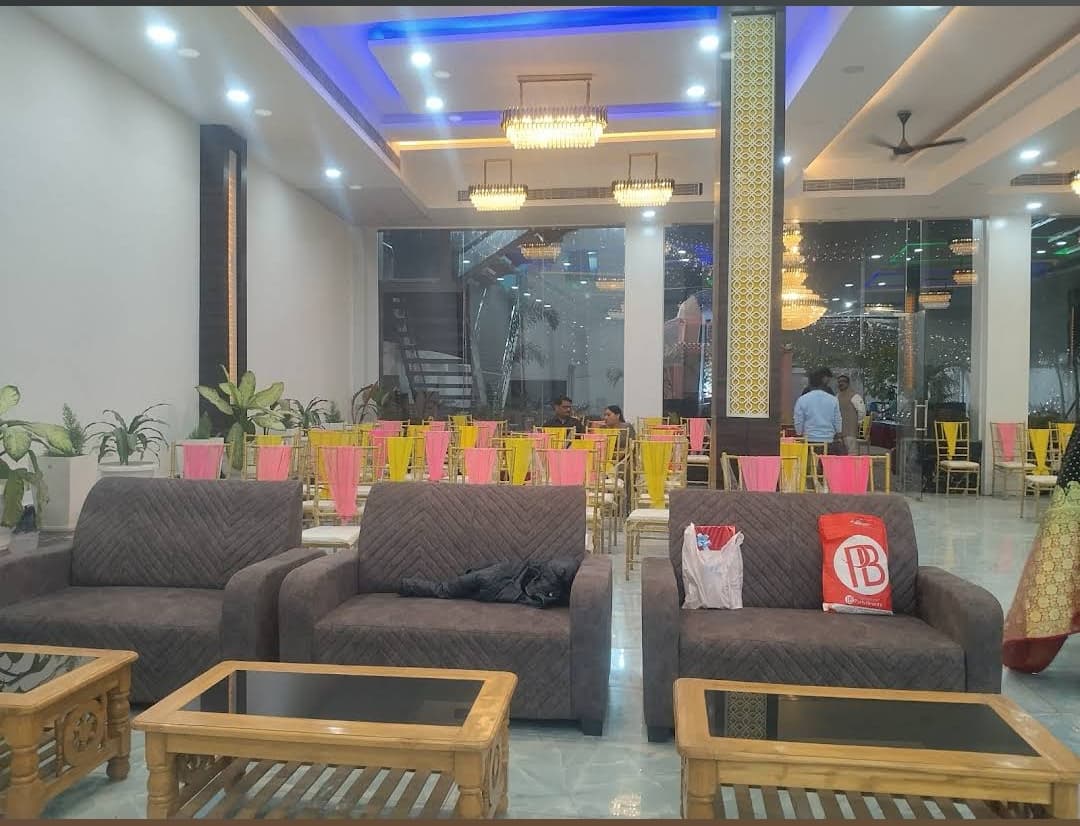 Hall Lounge Area